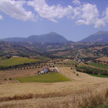 Agriturismo Il Vecchio Carro Campli Εξωτερικό φωτογραφία