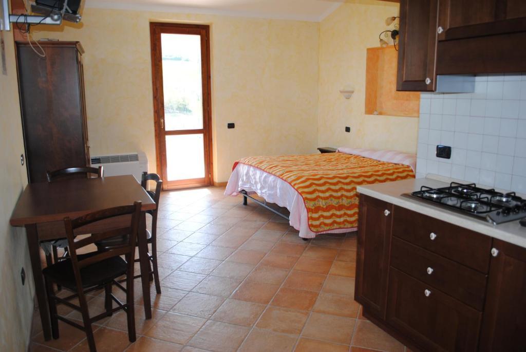 Agriturismo Il Vecchio Carro Campli Δωμάτιο φωτογραφία